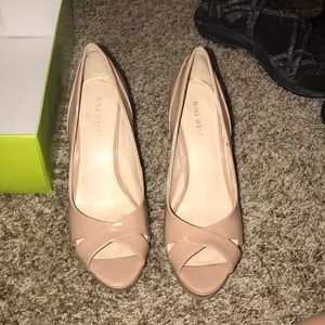 tan nun west heels